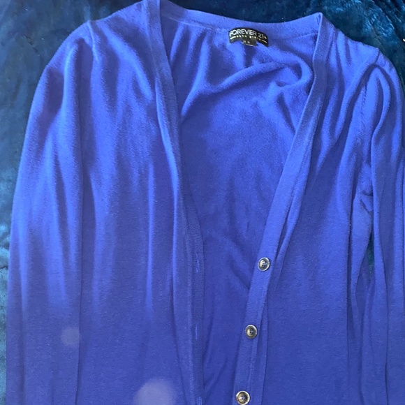 Cardigan - Picture 1 of 1